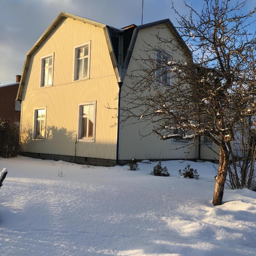 Parkgatan Villa Krylbo エクステリア 写真