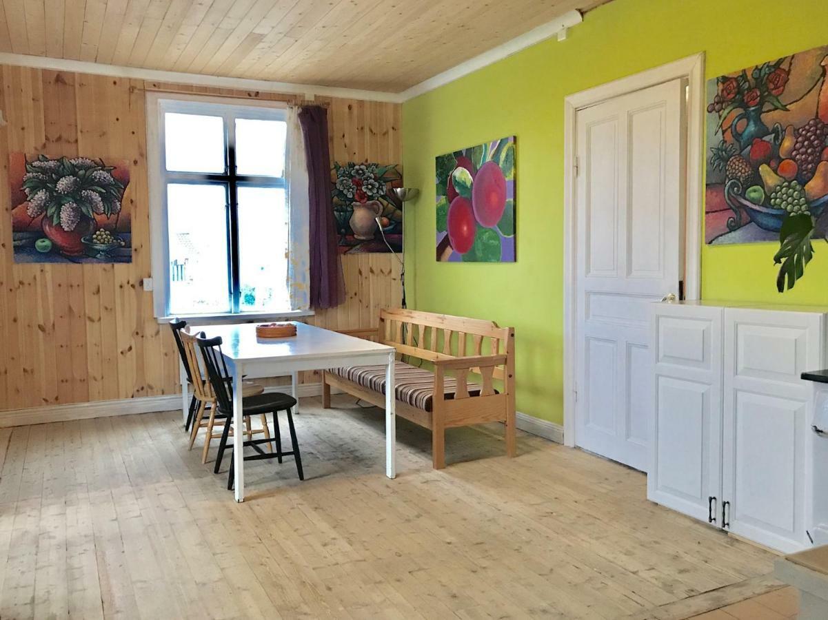 Parkgatan Villa Krylbo エクステリア 写真